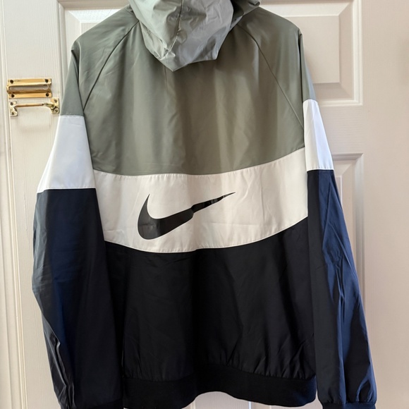 Nike Men’s Zip-up Hoodie Sports Jacket - Picture 2 of 7
